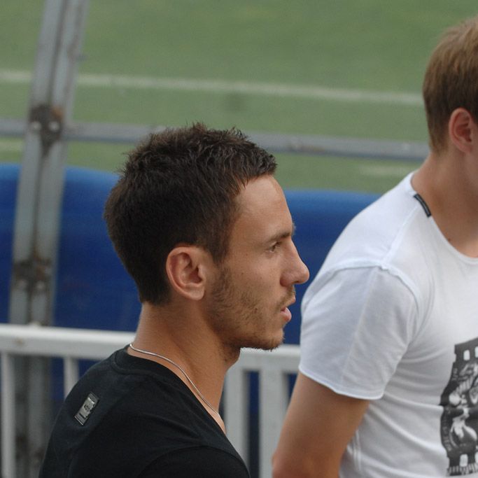 Serhiy Rybalka and Vladyslav Kalytvyntsev meet young supporters