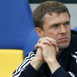Serhiy REBROV takes parents to Kyiv and visits wounded soldiers