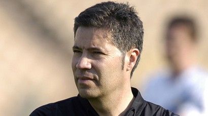 Portuguese to referee cup game
